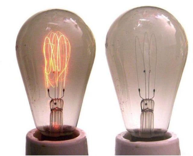a pair of light bulbs