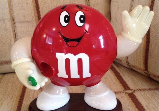 Red (M&M's), SA418 Wiki