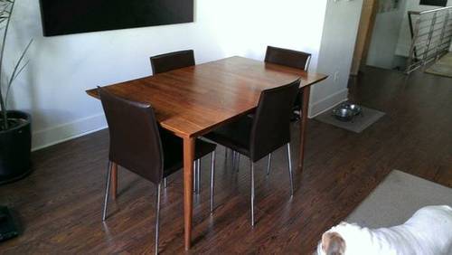 Kitchen table discount and chairs craigslist